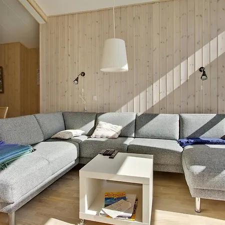 Four-bedroom Holiday In * Hals