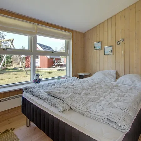 펜션 Four-bedroom Holiday In *